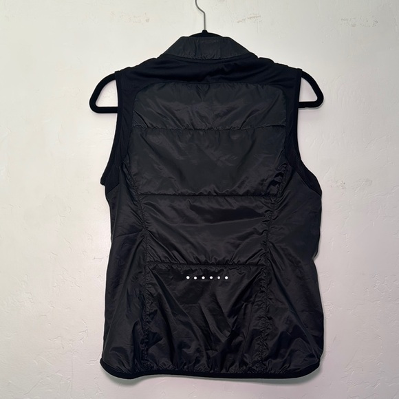 Nike Black Hooded Vest - Picture 3 of 3
